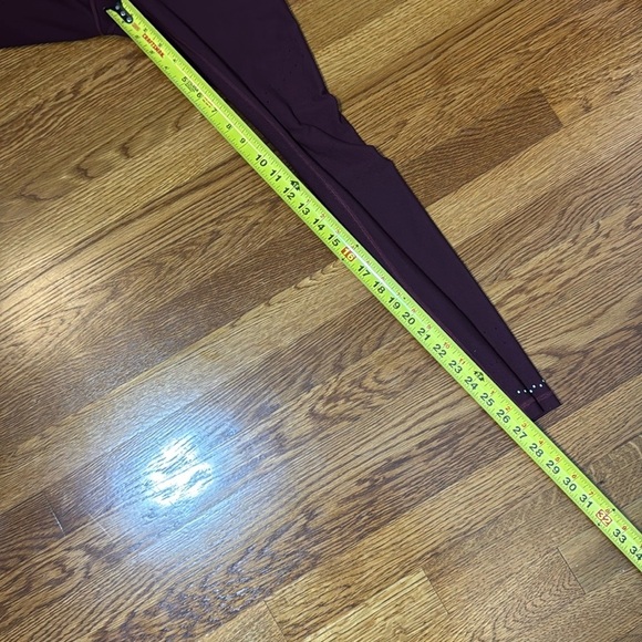Lululemon Zoned In Tight 27" Cassis Burgundy Size 6 - Picture 15 of 16